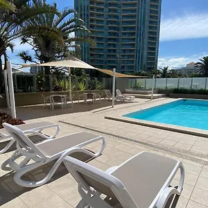 Aparthotel Hi Surf Beachfront, Gold Coast